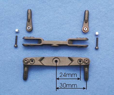 Brazo servo doble pull-pull 24/30 mm con rótulas