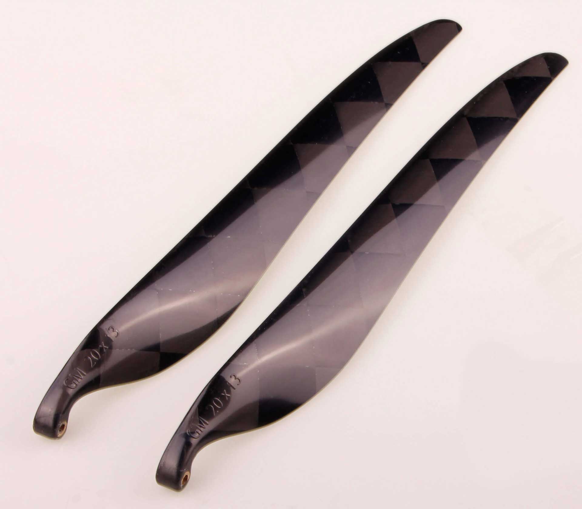 GM Propellers Folding propeller Scale 20x13 Carbon 1 pair
